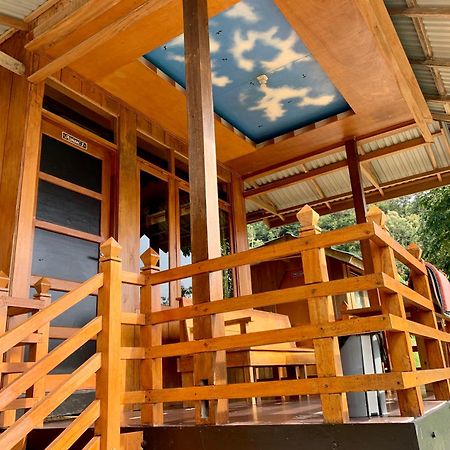 Bagoes View Cottages Maninjau Exterior photo