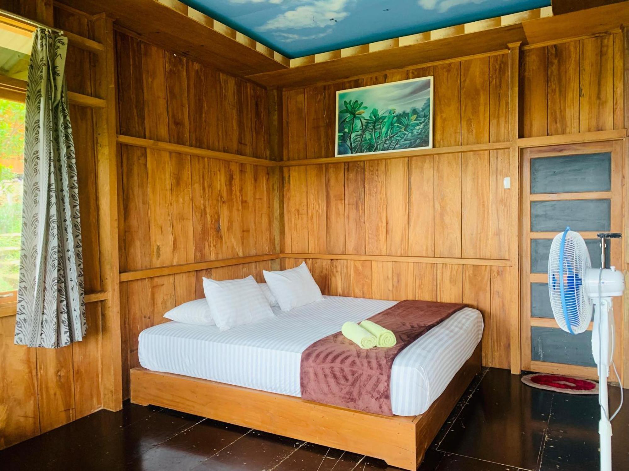 Bagoes View Cottages Maninjau Exterior photo