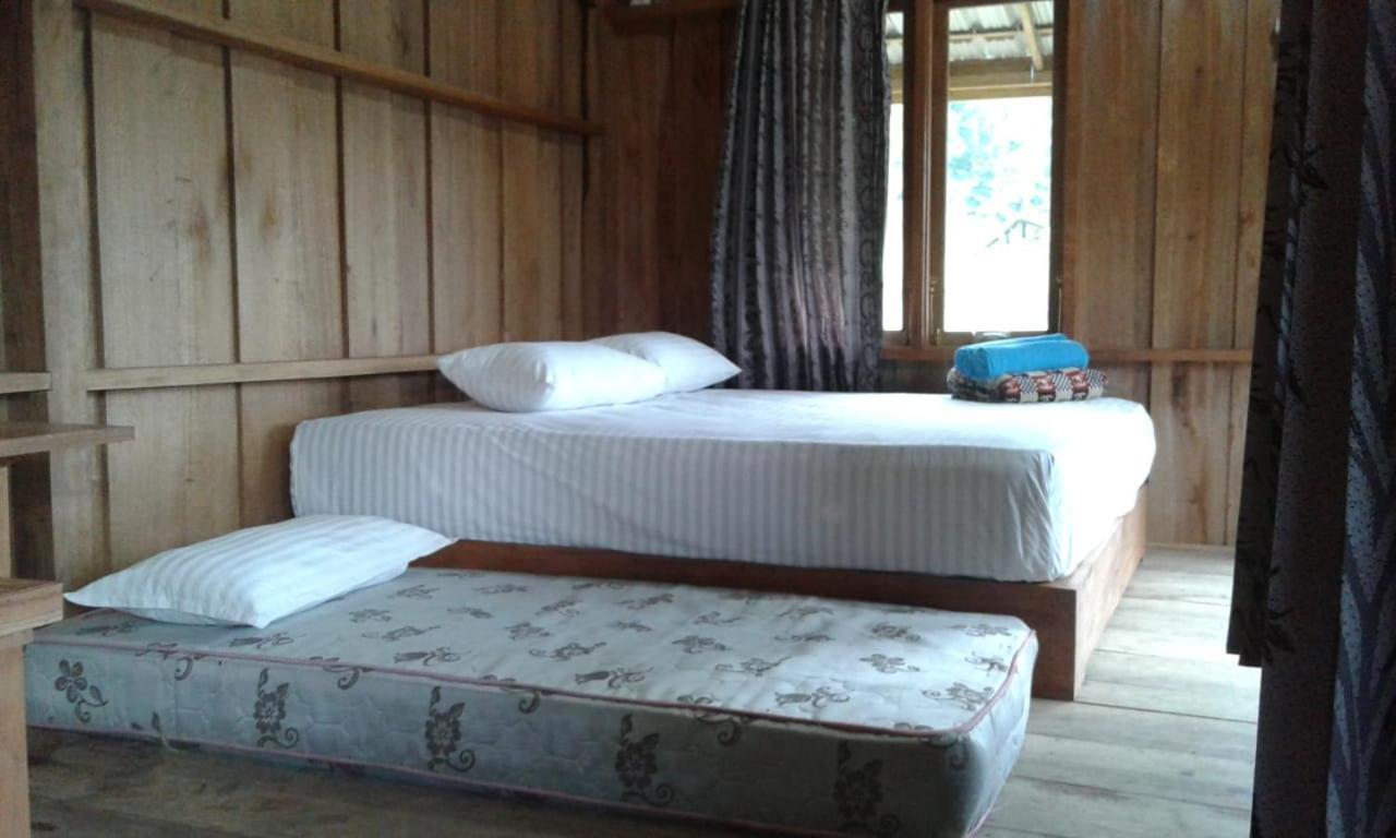 Bagoes View Cottages Maninjau Exterior photo